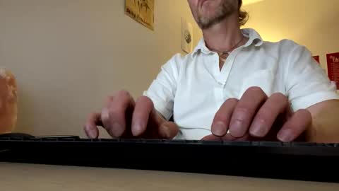 555tony555 online show from February 26, 2026, 3:49 am