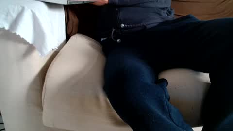 F E L I X -  -  F O ll O W      M E  online show from January 3, 2025, 10:09 am