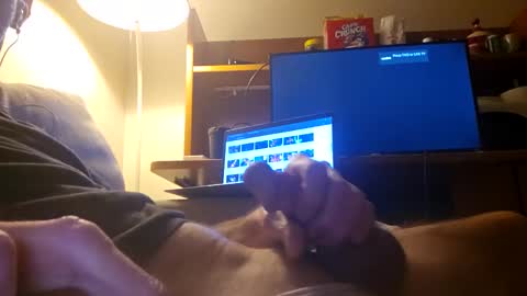 Snapshot of 60zeus60 chatting on December 10, 2024, 7:05 am Zeus online show from December 10, 2024, 7:05 am