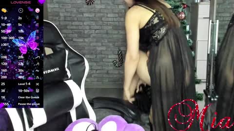Mia my pvt is open and lovense is active online show from January 9, 2025, 9:27 am