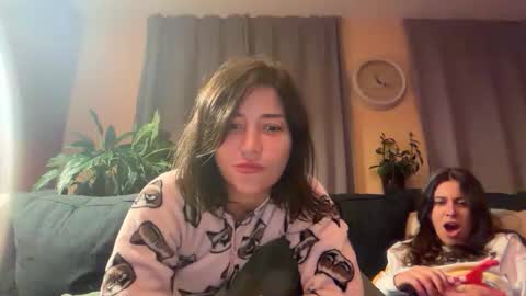 Little Shy Girl online show from September 26, 2025, 9:19 pm