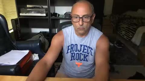 daddy vegas  for single women and couples here online show from April 28, 2026, 11:54 pm
