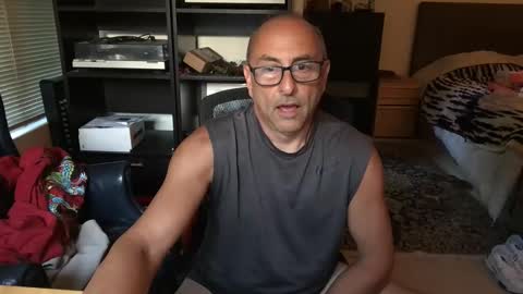 daddy vegas  for single women and couples here online show from May 28, 2026, 2:09 am