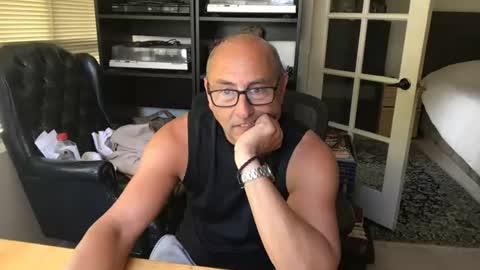 daddy vegas  for single women and couples here online show from June 27, 2026, 8:47 pm