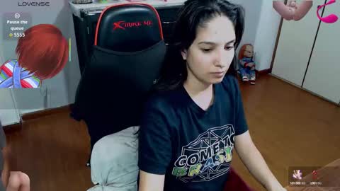 lucero online show from September 15, 2025, 6:52 pm