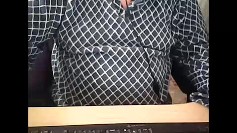 Snapshot of 69desamor chatting on December 9, 2024, 8:22 am 69desamor online show from December 9, 2024, 8:22 am