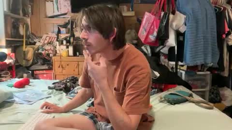 Snapshot of 69j0hndo chatting on October 24, 2025, 9:28 am FUCKR online show from October 24, 2025, 9:28 am