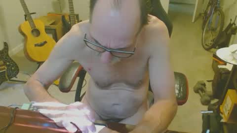 Snapshot of 6stringer62 chatting on September 27, 2025, 6:13 pm 6stringer62 online show from September 27, 2025, 6:13 pm