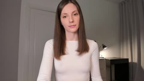 Anna online show from May 28, 2026, 8:06 pm