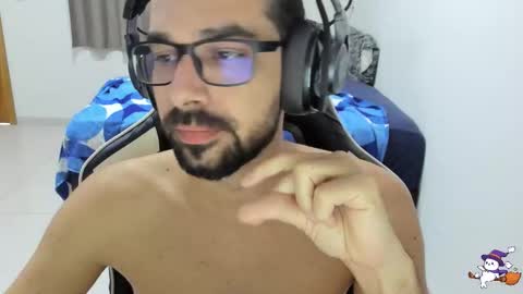 Snapshot of 7_high chatting on November 10, 2025, 9:25 pm high online show from November 10, 2025, 9:25 pm