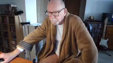 Snapshot of 7thsojourn chatting on February 7, 2025, 12:39 pm Papi online show from February 7, 2025, 12:39 pm