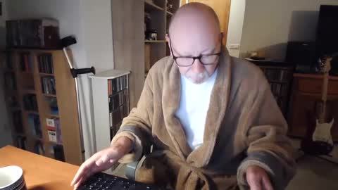 Snapshot of 7thsojourn chatting on February 7, 2025, 6:34 pm Papi online show from February 7, 2025, 6:34 pm