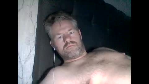 Snapshot of 81jonnyx chatting on December 8, 2024, 9:24 am 81jonnyx online show from December 8, 2024, 9:24 am