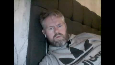 Snapshot of 81jonnyx chatting on January 19, 2025, 4:36 pm 81jonnyx online show from January 19, 2025, 4:36 pm