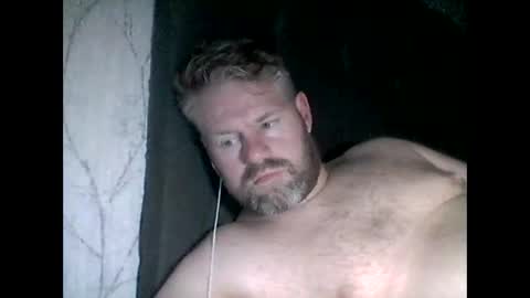 Snapshot of 81jonnyx chatting on February 20, 2025, 12:52 am 81jonnyx online show from February 20, 2025, 12:52 am