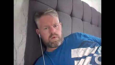 Snapshot of 81jonnyx chatting on March 8, 2025, 10:54 am 81jonnyx online show from March 8, 2025, 10:54 am