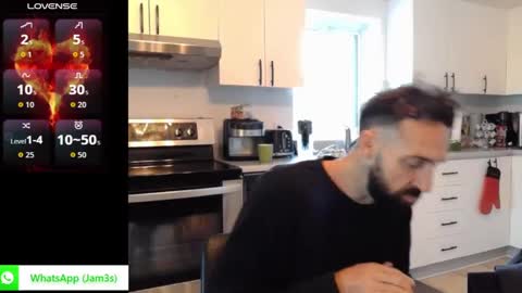 Snapshot of 8james5 chatting on September 12, 2025, 12:49 pm 8james5 online show from September 12, 2025, 12:49 pm