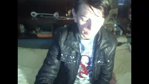 Snapshot of 8mistress8 chatting on December 3, 2024, 11:01 am 8MISTRESS8 online show from December 3, 2024, 11:01 am