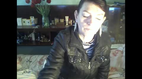 8MISTRESS8 online show from April 27, 2026, 7:06 am