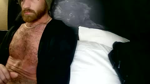 Snapshot of 90210screamer chatting on December 3, 2024, 8:27 am 90210screamer online show from December 3, 2024, 8:27 am