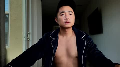 985454251 online show from March 5, 2025, 12:49 am