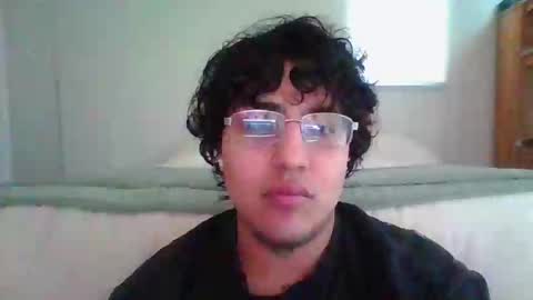 Butterfly boy online show from December 23, 2024, 7:09 pm