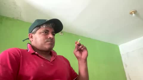 9vinhocamshow online show from May 8, 2026, 12:10 pm