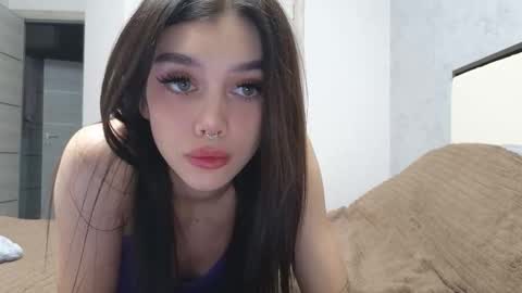 Snapshot of 9west chatting on October 5, 2025, 11:41 am KARINA online show from October 5, 2025, 11:41 am