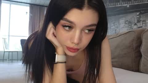 Snapshot of 9west chatting on October 10, 2025, 8:46 am KARINA online show from October 10, 2025, 8:46 am