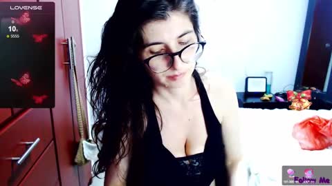 Snapshot of _a_r_y_ chatting on December 30, 2024, 3:03 am ARY online show from December 30, 2024, 3:03 am