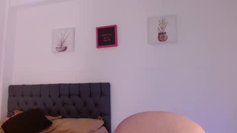 Snapshot of _abby_cooper_ chatting on December 18, 2024, 12:40 pm Abby Cooper online show from December 18, 2024, 12:40 pm