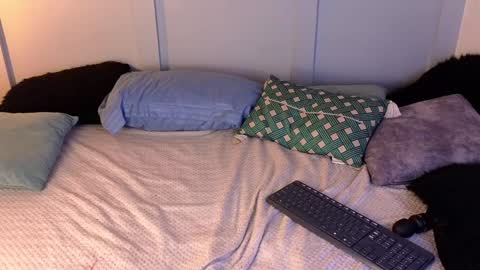 abigaill online show from January 17, 2025, 8:13 am