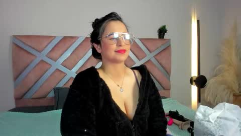 Snapshot of _adahara_queen_ chatting on October 30, 2025, 4:36 am Adahara online show from October 30, 2025, 4:36 am