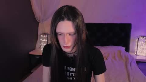 Snapshot of _adrian_the_one chatting on January 18, 2026, 5:22 am adrian online show from January 18, 2026, 5:22 am