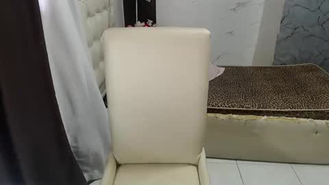 _agatha25 online show from May 28, 2026, 7:05 am
