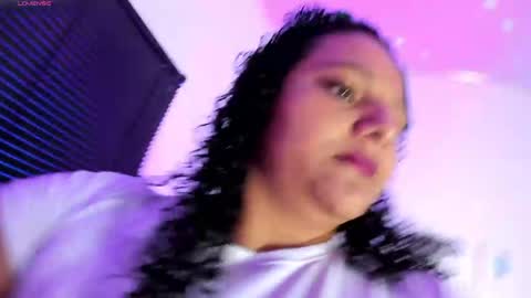 _aithanaa_ online show from April 11, 2026, 8:57 pm