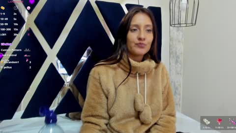  Alaia online show from December 27, 2024, 3:04 pm