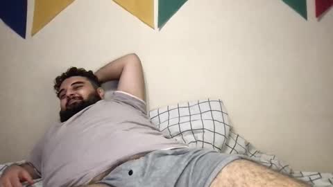 Snapshot of _alan_bear_ chatting on September 22, 2025, 9:28 pm Alan online show from September 22, 2025, 9:28 pm