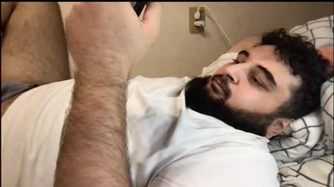 Snapshot of _alan_bear_ chatting on October 10, 2025, 8:57 am Alan online show from October 10, 2025, 8:57 am