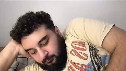 Snapshot of _alan_bear_ chatting on November 19, 2025, 8:25 am Alan online show from November 19, 2025, 8:25 am