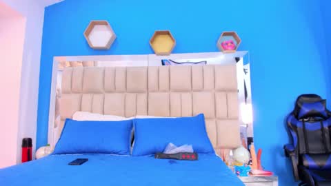 _alana_johnson online show from September 27, 2025, 12:32 pm