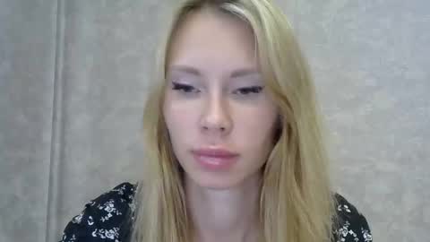 _alex1819 online show from September 18, 2025, 7:21 am