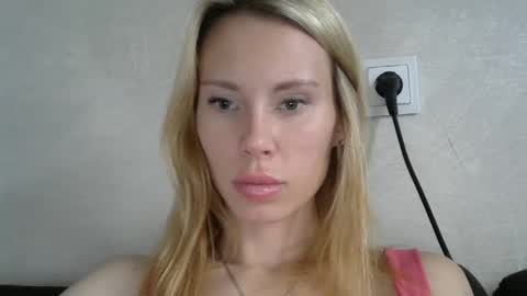 _alex1819 online show from October 13, 2025, 7:19 am