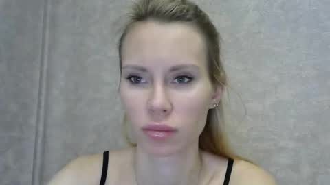 _alex1819 online show from December 22, 2025, 7:27 am