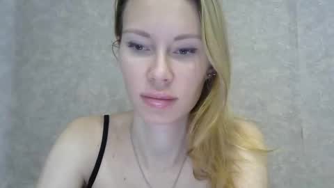 _alex1819 online show from February 9, 2026, 7:01 am