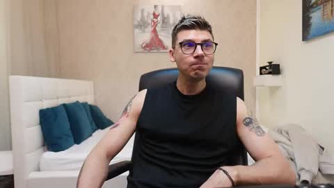 Snapshot of _alex_star chatting on October 30, 2025, 3:30 am Alex online show from October 30, 2025, 3:30 am