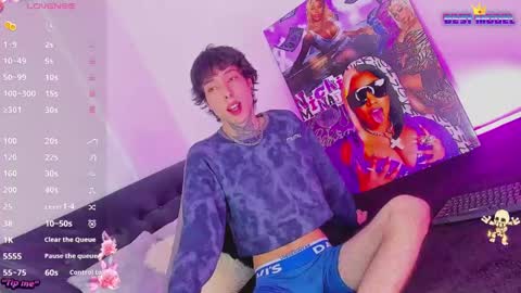 _alexblunt_ online show from December 9, 2024, 12:23 am