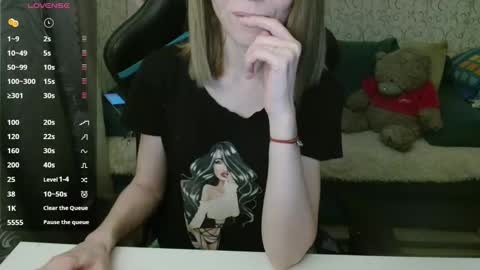  AliceCullen  online show from March 30, 2026, 5:58 pm