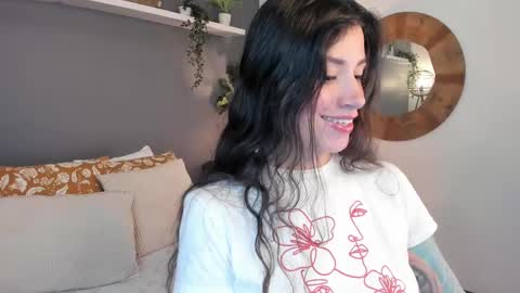  Alice  online show from February 25, 2025, 9:02 pm