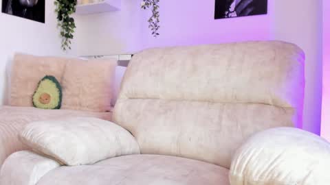 Snapshot of _alissonrose chatting on December 7, 2024, 4:03 pm Karo online show from December 7, 2024, 4:03 pm